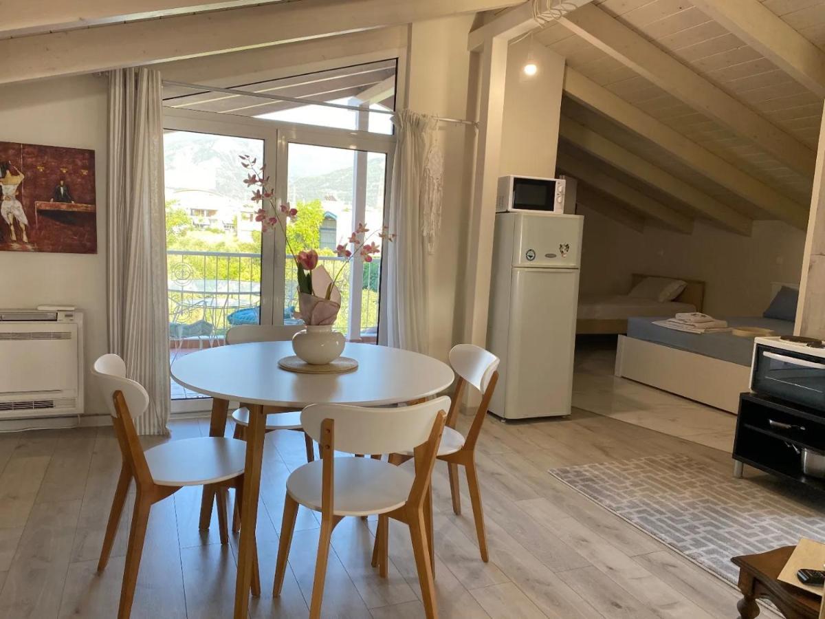 Sunny Apartment With Mountain View Patras Exteriör bild