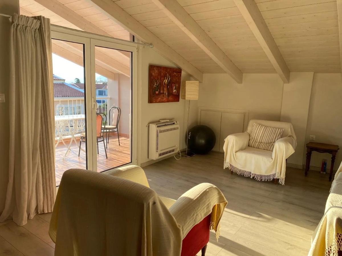 Sunny Apartment With Mountain View Patras Exteriör bild
